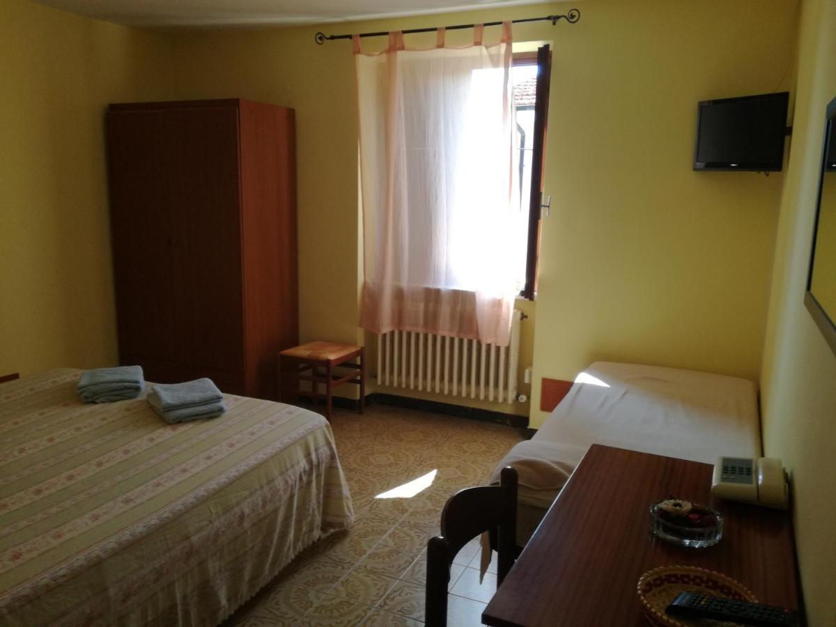 Albergo Al Castello Millesimo Eksteriør bilde