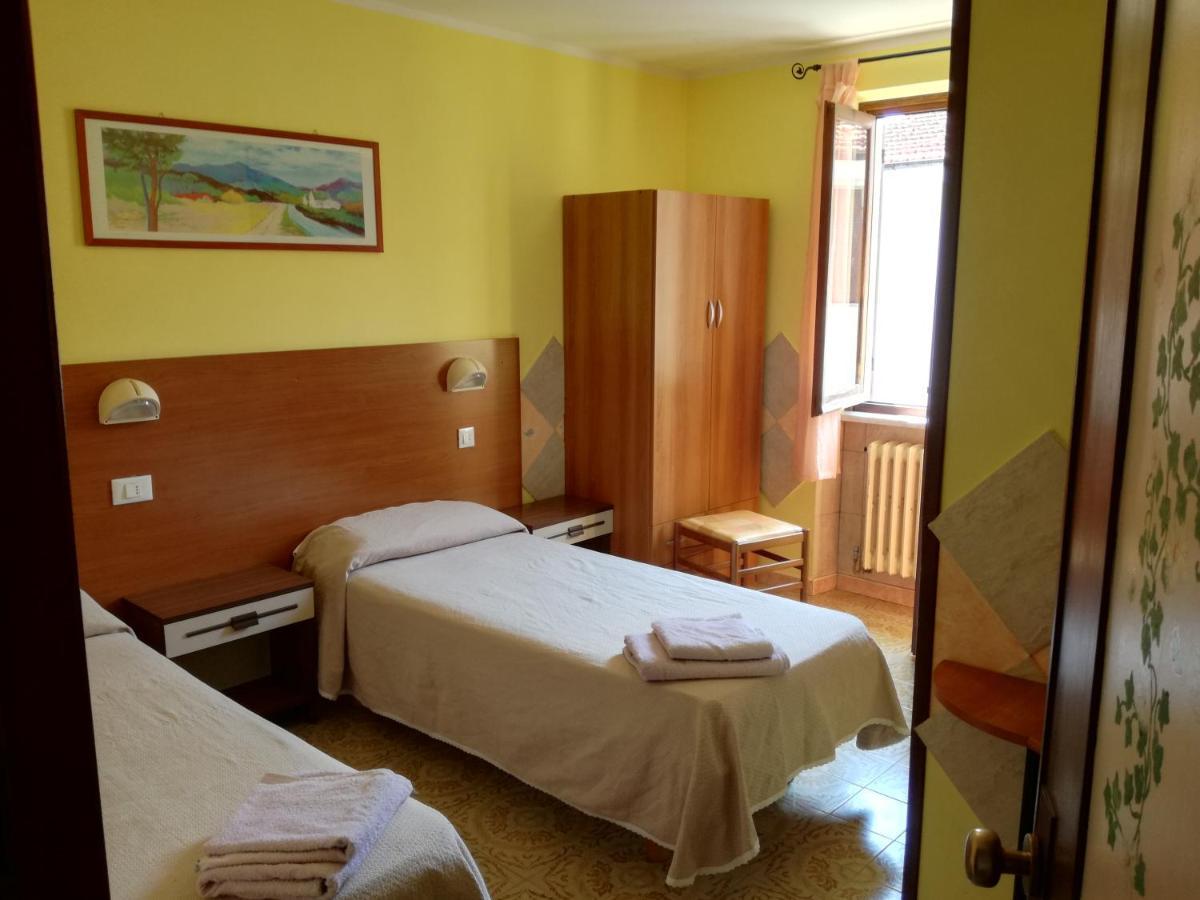 Albergo Al Castello Millesimo Eksteriør bilde